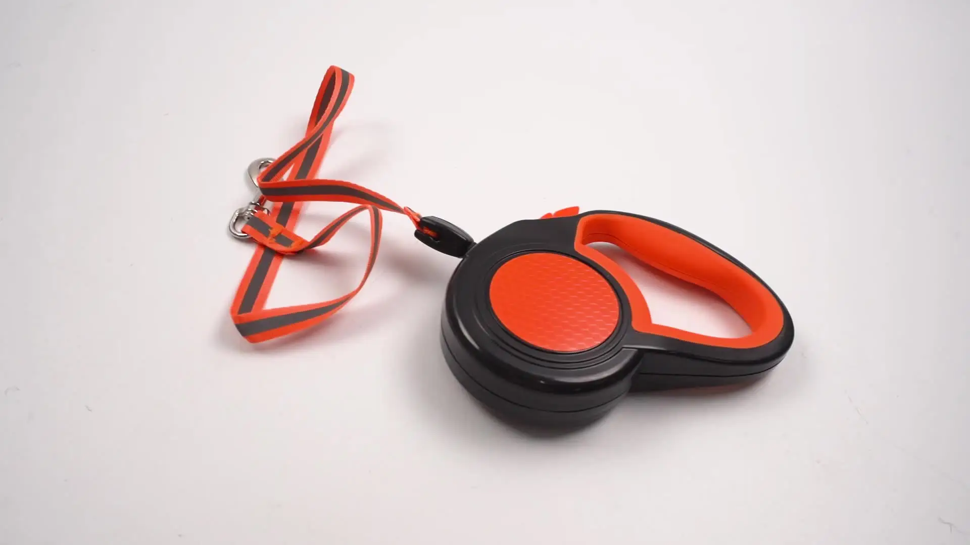 Automatic Retractable Big Dog Leash 5M 8M Strong Pet Roulette Leash for Small Large Dogs Cats Walking Golden Retriever Lead Rope